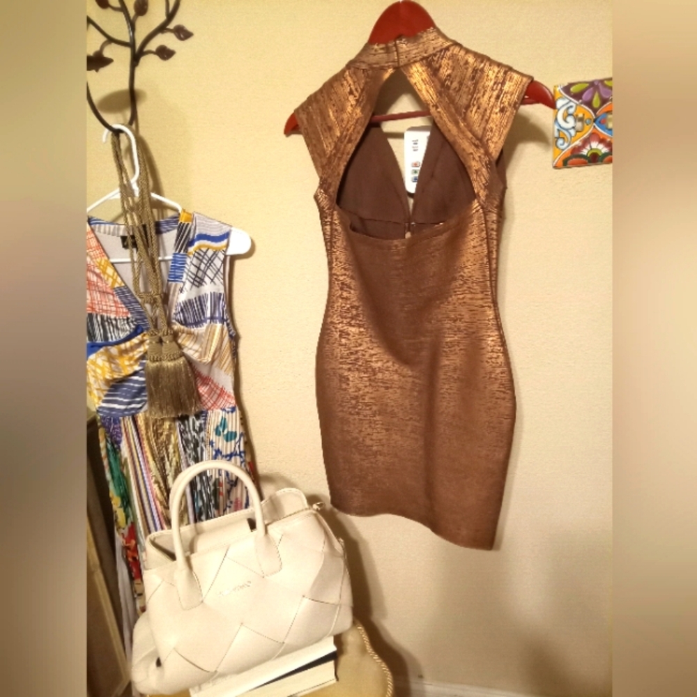 Sirelys dekers couture dress size medium open chest tight golden brown